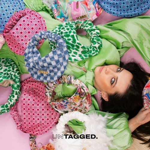 Carousel post from untaggedfashion.