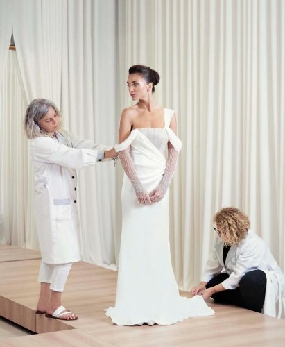 Carousel post from jolibride.