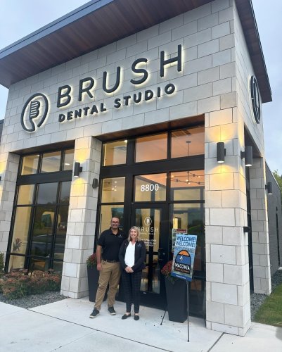 Carousel post from brush.dental.studio.
