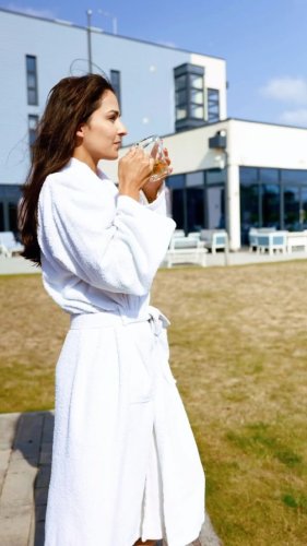 Video post from glasshouseretreat.