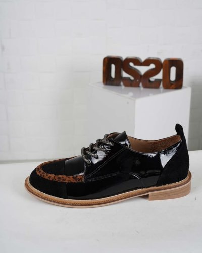 Carousel post from ossoshoes.