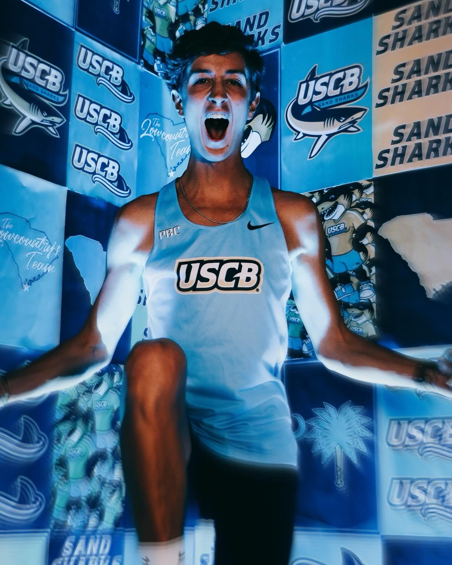 Carousel post from uscbsandsharks.