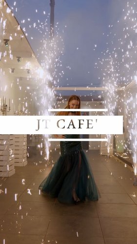 Video post from dovefesteggiare.it.