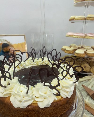 Carousel post from justforyoubaking.