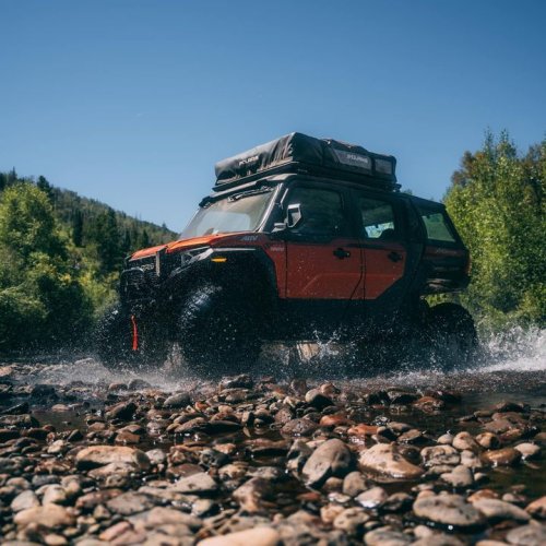 Carousel post from bertsmegamall.