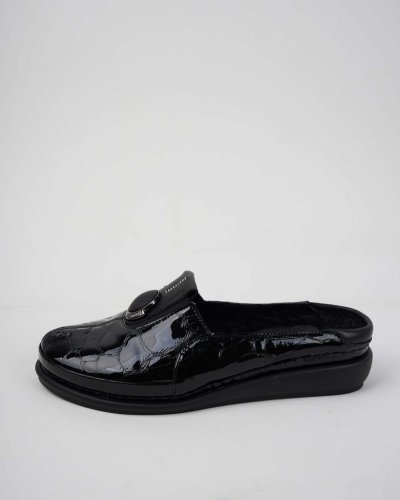 Carousel post from ossoshoes.