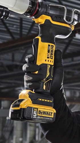 Video post from dewalttough.