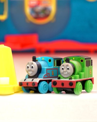 Carousel post from thomasandfriends_jp.