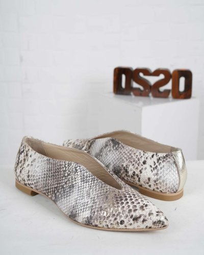 Carousel post from ossoshoes.