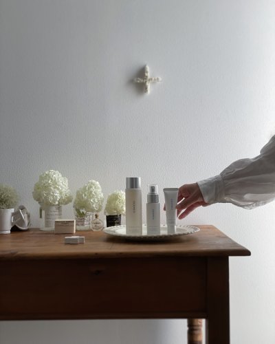 Carousel post from dermed_official.