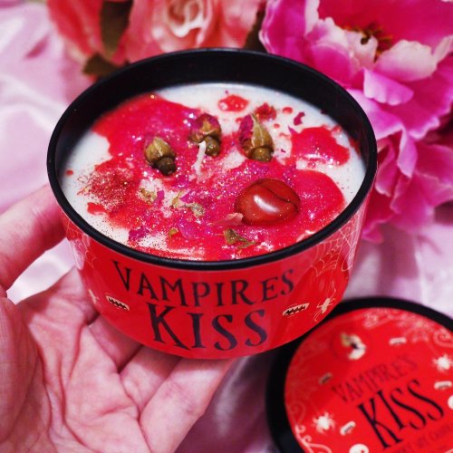 Carousel post from margaritabloom.