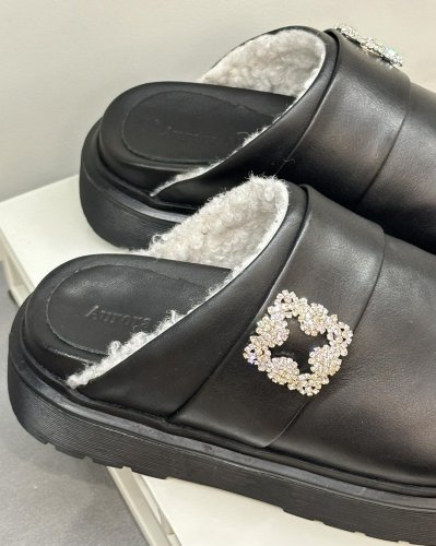 Carousel post from galeriaspacificoshopping.