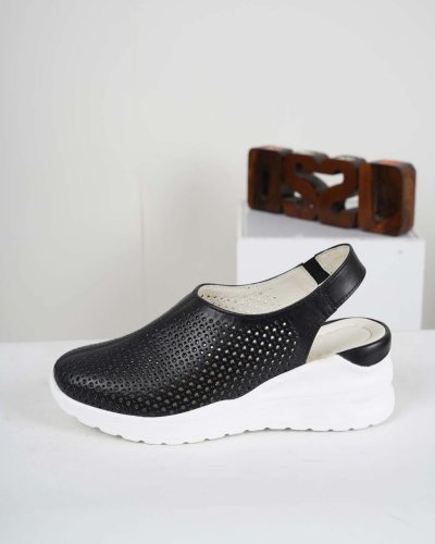 Carousel post from ossoshoes.