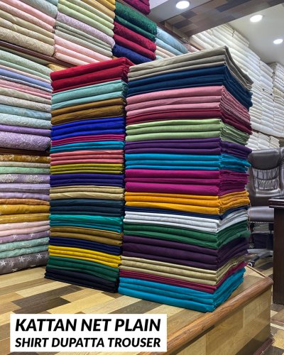 Carousel post from akbar_fabrics_.