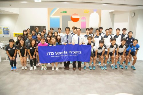 Carousel post from ito_sportsproject.