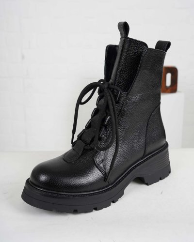 Carousel post from ossoshoes.
