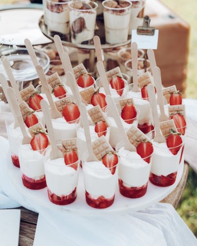 Carousel post from suesseboutique.