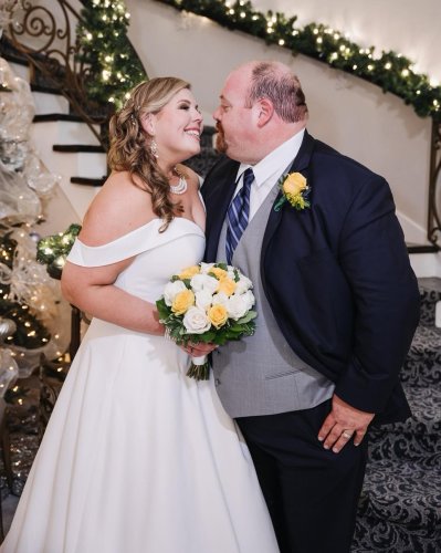 Carousel post from thecurvybridenj.