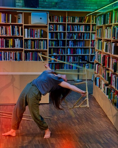 Carousel post from denfringe.