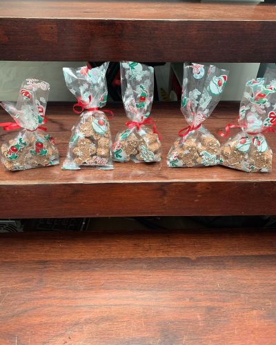 Carousel post from la_gifteria.