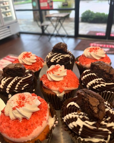 Photo post from smallcakestyler.
