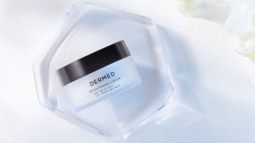 Photo post from @dermed_jp.