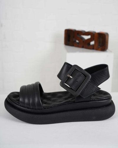 Carousel post from ossoshoes.