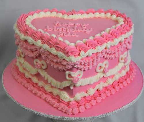 Photo post from marquettescakestudio.