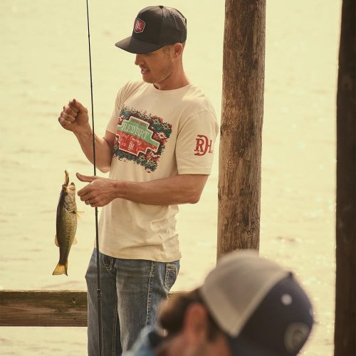 Carousel post from reddirthatco.