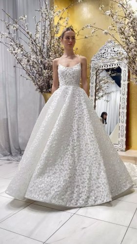 Video post from jolibride.