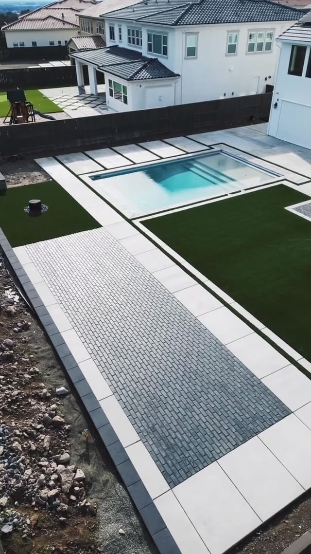 Video post from techobloc.