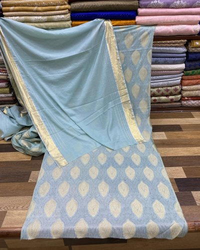 Carousel post from akbar_fabrics_.