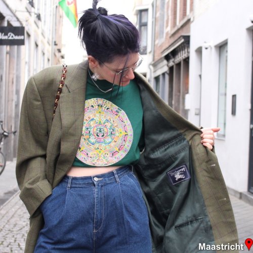 Photo post from dotnsquare_vintage.