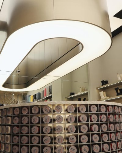 Photo post from universaltraveller_my.