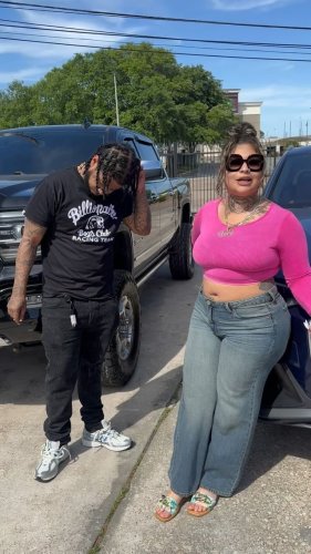 Video post from sincere.tha.car.plug.