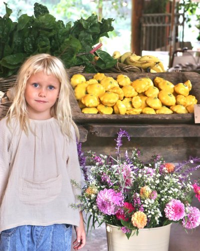 Carousel post from currumbinvalleyharvest.