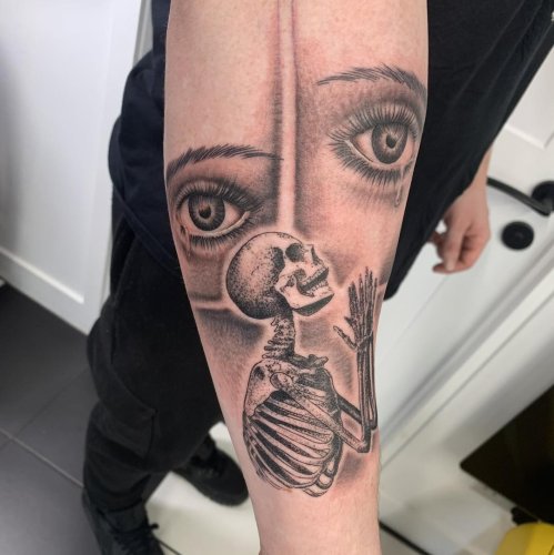 Photo post from lovetattoossandhurst.