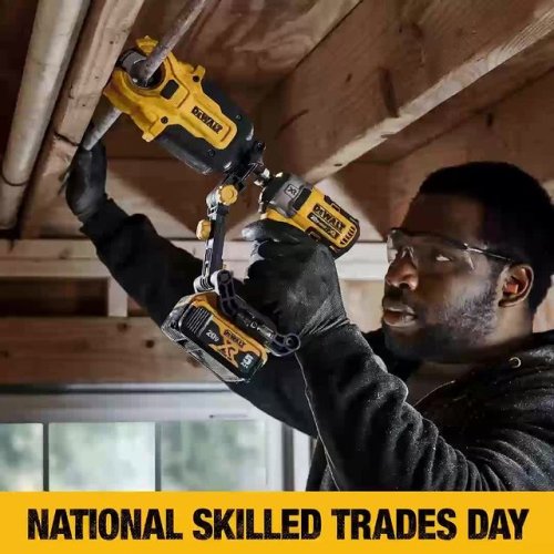 Video post from dewalttough.