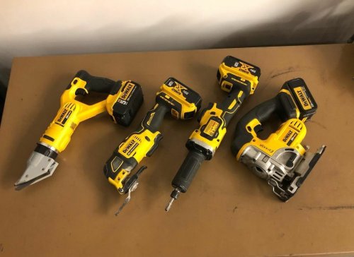 Photo post from dewalttough.