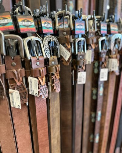 Carousel post from reddirthatco.