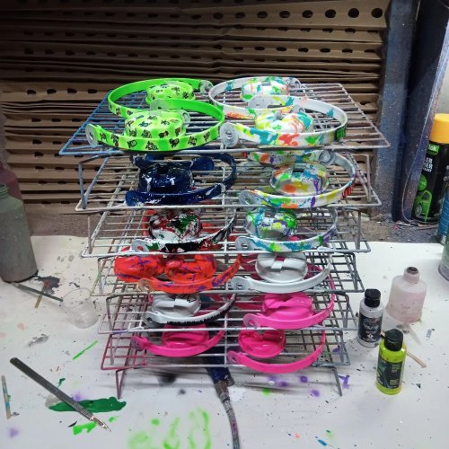 Photo post from customcans_headphones.