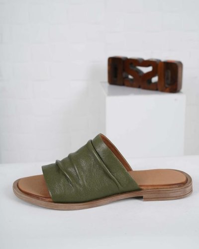 Carousel post from ossoshoes.