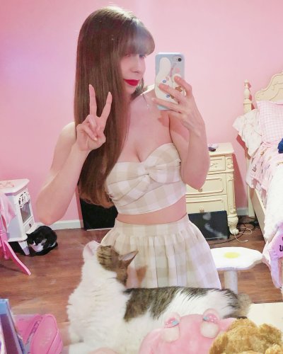 Carousel post from margaritabloom.