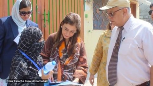 Carousel post from pakfightspolio.