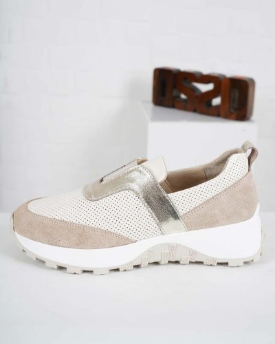 Carousel post from ossoshoes.