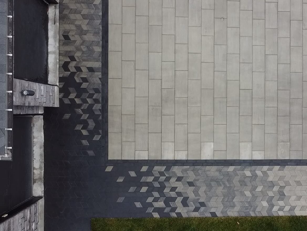 Photo post from techobloc.