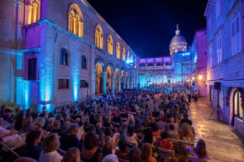 Carousel post from dubrovnikfestival.