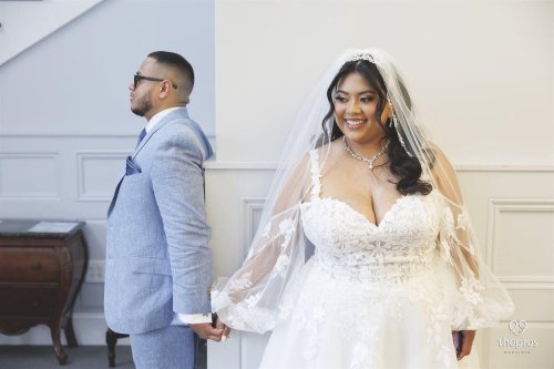 Carousel post from thecurvybridenj.