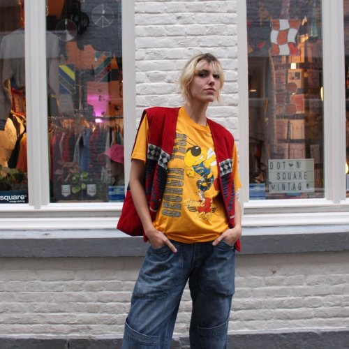Photo post from dotnsquare_vintage.
