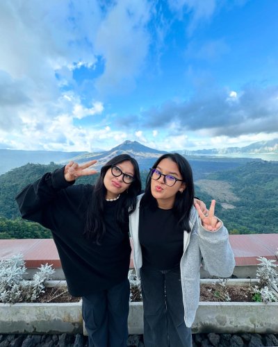 PostPhoto